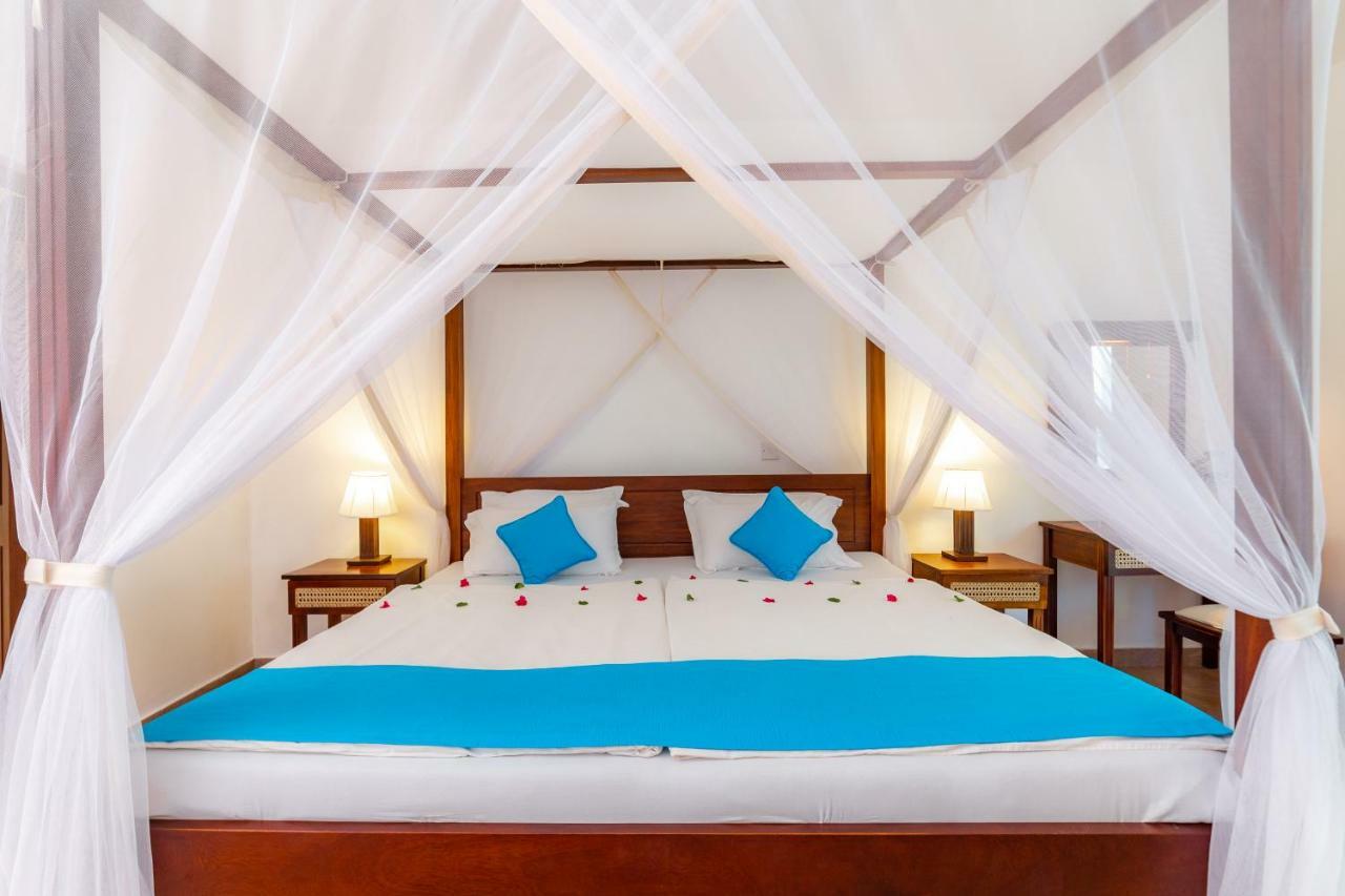 Diani Sea Lodge 디아니 해변 외부 사진