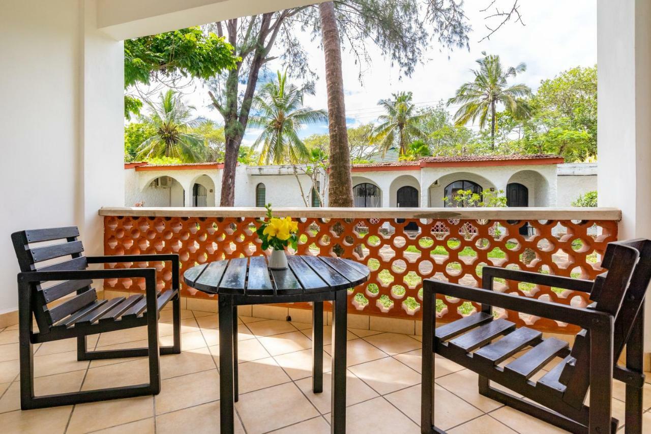 Diani Sea Lodge 디아니 해변 외부 사진